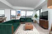 Central Serene 2BR Penthouse Near MIT & Harvard with King bed GYM Parking