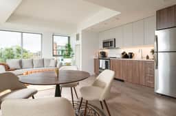 Central Space 2 BR Condo to Balance Life, Work Play! 7 Sleeps - Image 3