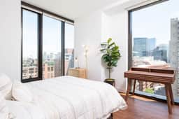 Back-Bay Upscale Central Penthouse W Roof-top - Image 5