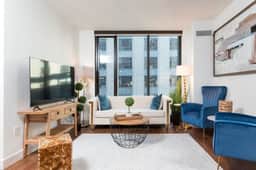 Back-Bay Upscale Central Condo Bos Common Downtown - Image 5