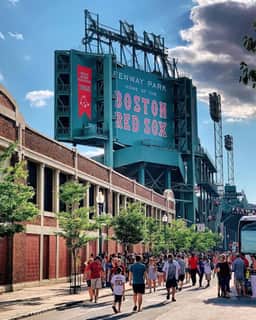 Central Condo Fenway near RedSox Green Line w Gym - Image 5