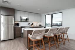 Central Upscale 2BR Condo wGym Office & Parking - Image 2
