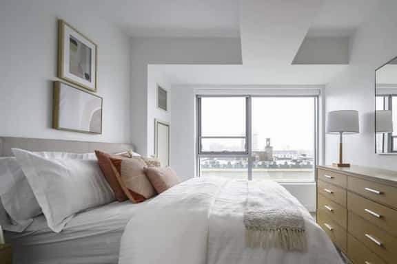 Central King 1BR near Harvard GYM Washer Dryer Parking - Image 1