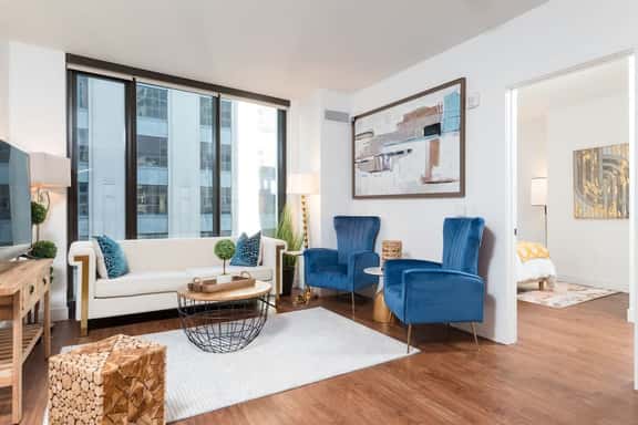 Back-Bay Upscale Central Condo Bos Common Downtown - Image 1