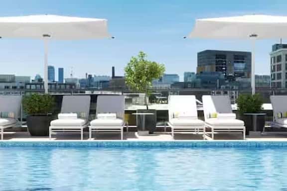 Central 2BR Boston Pool views near Public Garden - Image 1