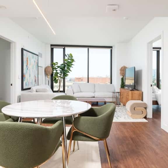 Back-Bay Upscale Central Penthouse W Roof-top - Image 1