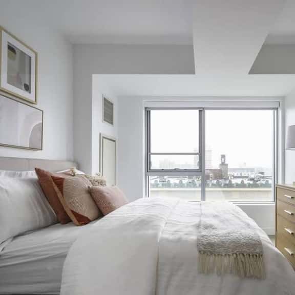 Central King 1BR near Harvard GYM Washer Dryer Parking - Image 1