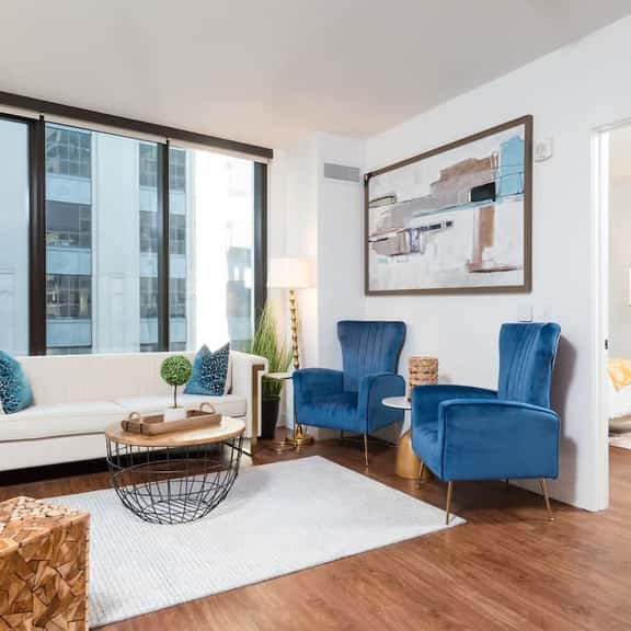 Back-Bay Upscale Central Condo Bos Common Downtown - Image 1