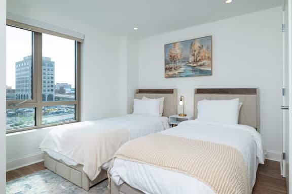 Central 2BR Condo in Downtown Boston & T-Station - Image 3
