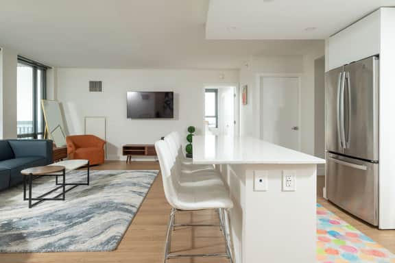 2BR Penthouse Boston Common DT - Image 2
