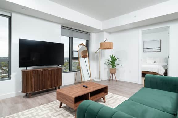Central Upscale 2BR Condo wGym Office & Parking - Image 4