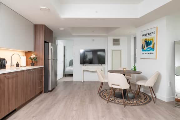 Central Serene Condo near MIT/Harvard w/King GYM - Image 4